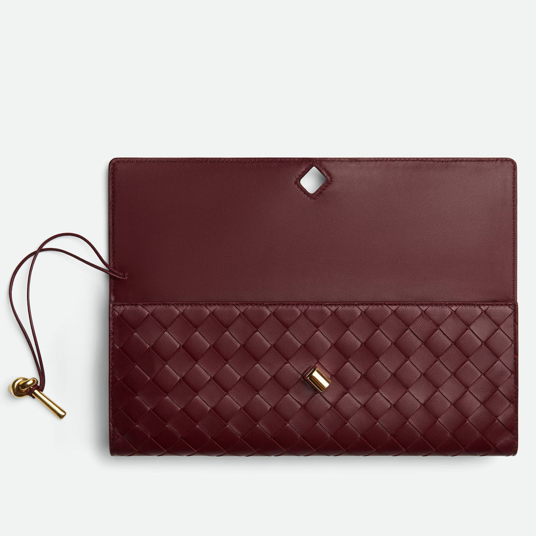 Sandelia Handbag