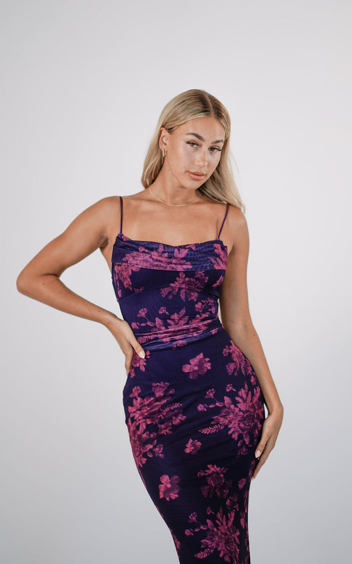 NUVOLINA Maxi Dress