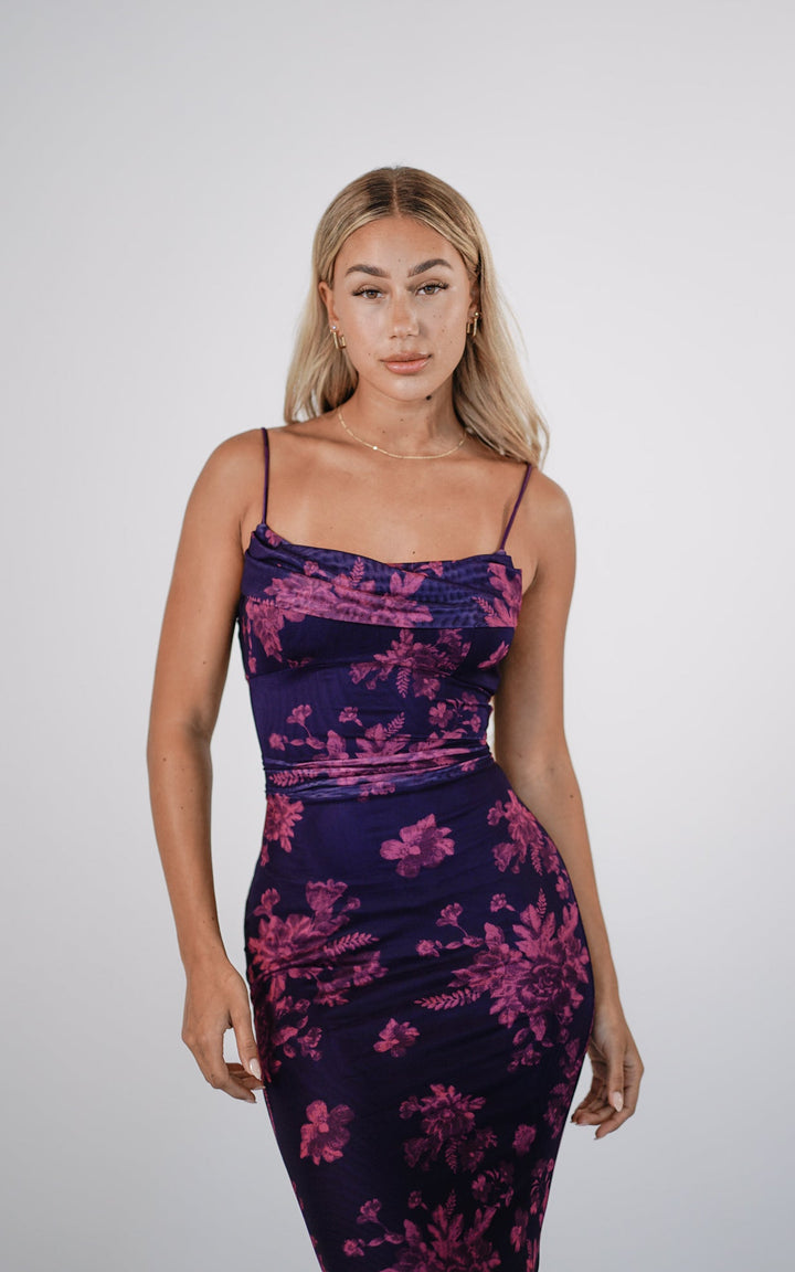 NUVOLINA Maxi Dress