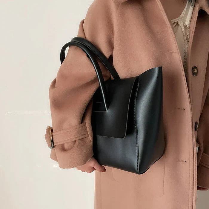 Quintalina Handbag