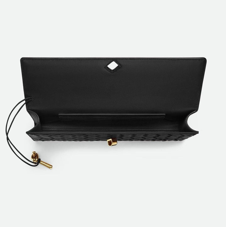 Sandelia Handbag